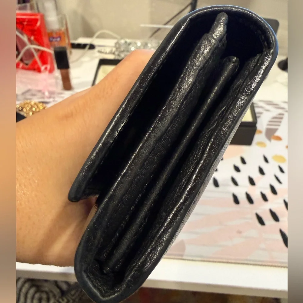 ✨SALE✨ Gucci Black Leather GG Wallet - Picture 3 of 9